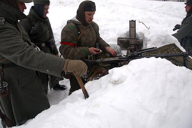 Реконсрукция боя на невском пятачке