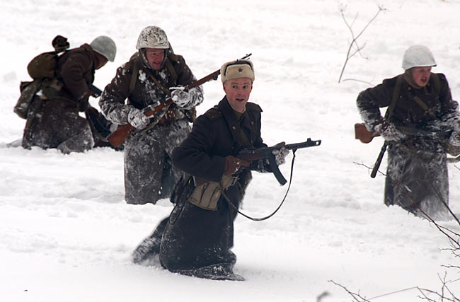 Реконсрукция боя на невском пятачке