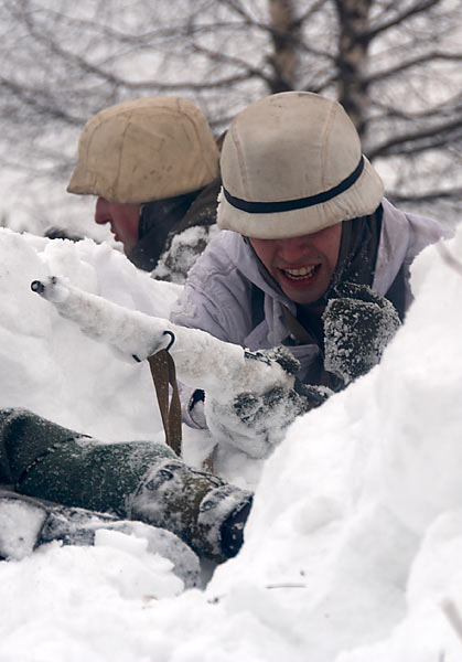 Реконсрукция боя на невском пятачке